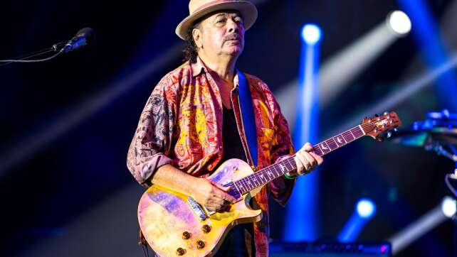 Wegen Corona: Santana sagt weiteres Konzert in den USA ab
