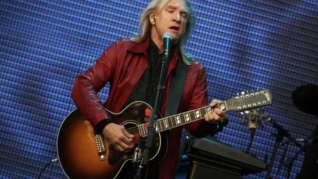 Eagles-Musiker Joe Walsh versteigert Hunderte Gitarren