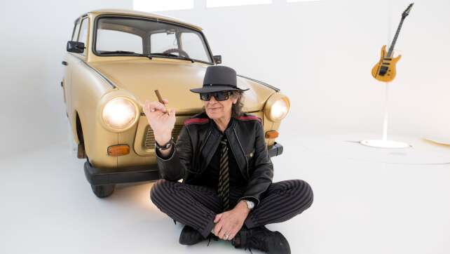 Udo Lindenbergs halber goldener Trabi verkauft - 1.430 Euro