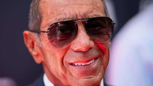 Suppe, Mafia und bemalte Beine: Acht Fakten zu Paul Anka