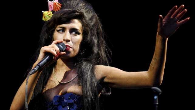 Gericht: Vater von Amy Winehouse muss Millionensumme zahlen