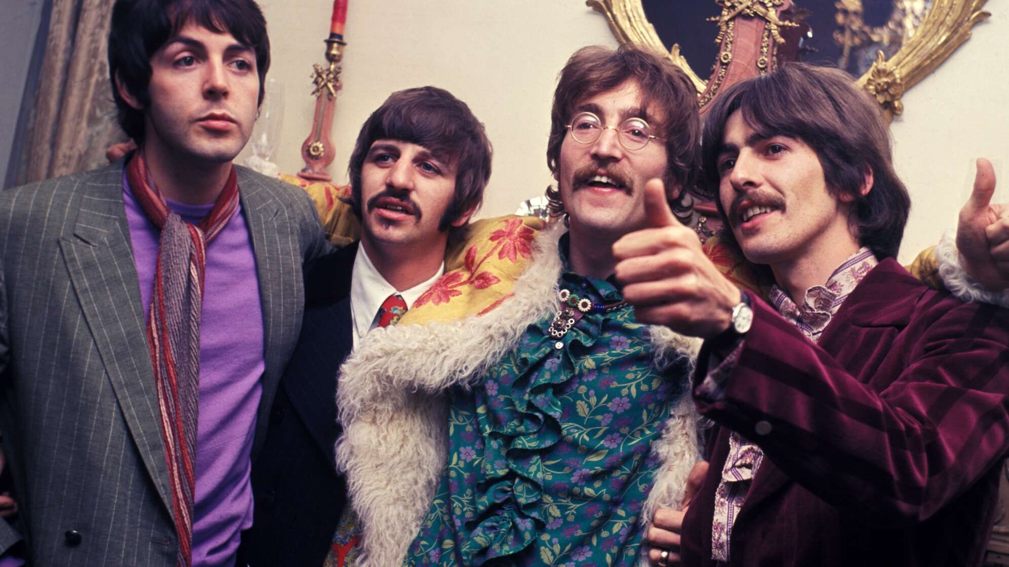 Foto der Beatles aus der St.-Pepper-Zeit