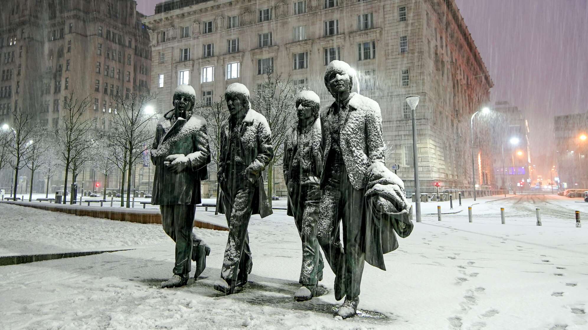 Skulptur der vier Beatles in Liverpool